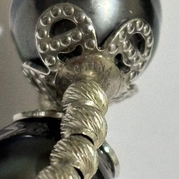 Macys Womens Sterling Sliver Pearl Bracelet - Picture 2 of 5